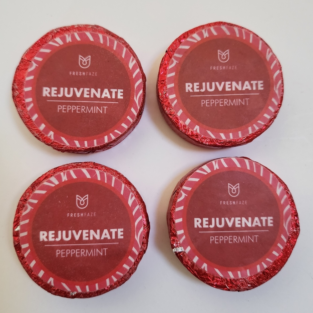 Aromatherapy shower steamers Rejuvenate Peppermint scent set of four NWT